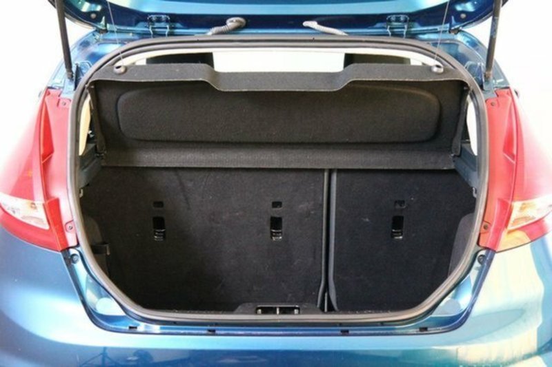 2010 FORD FIESTA LX WS