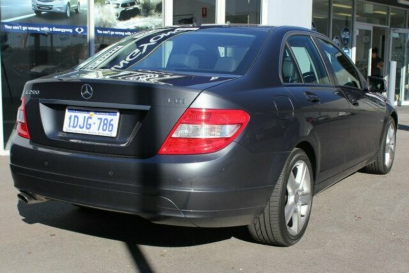 2010 MERCEDES-BENZ C200 CGI W204 MY10