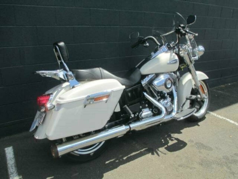 2014 HARLEY-DAVIDSON DYNA SWITCHBACK (FLD) Road