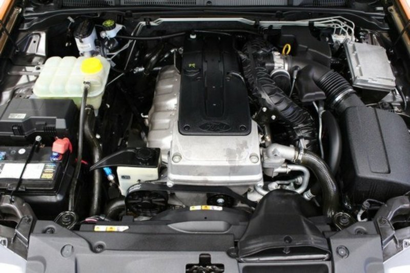2012 FORD FALCON XR6 FG UPGRADE