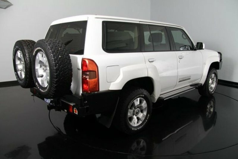 2011 NISSAN PATROL ST (4x4) GU VII