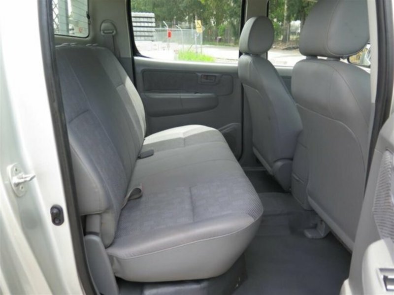 2008 TOYOTA HILUX SR (4x4) KUN26R 08 UPGRADE
