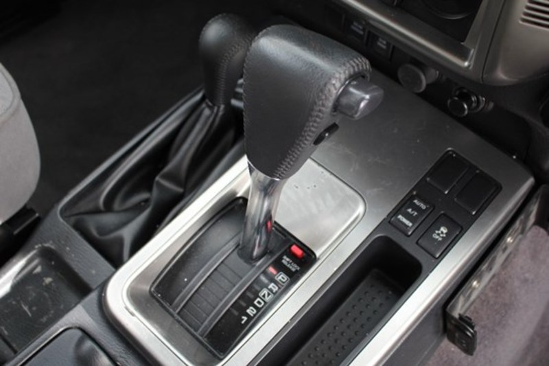 2012 NISSAN PATROL ST GU 8