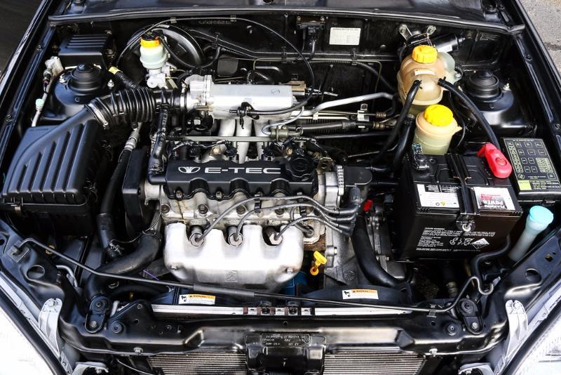 1999 DAEWOO LANOS SE