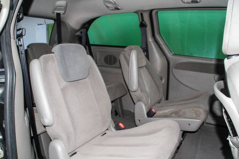 2005 CHRYSLER VOYAGER SE RG 05 UPGRADE