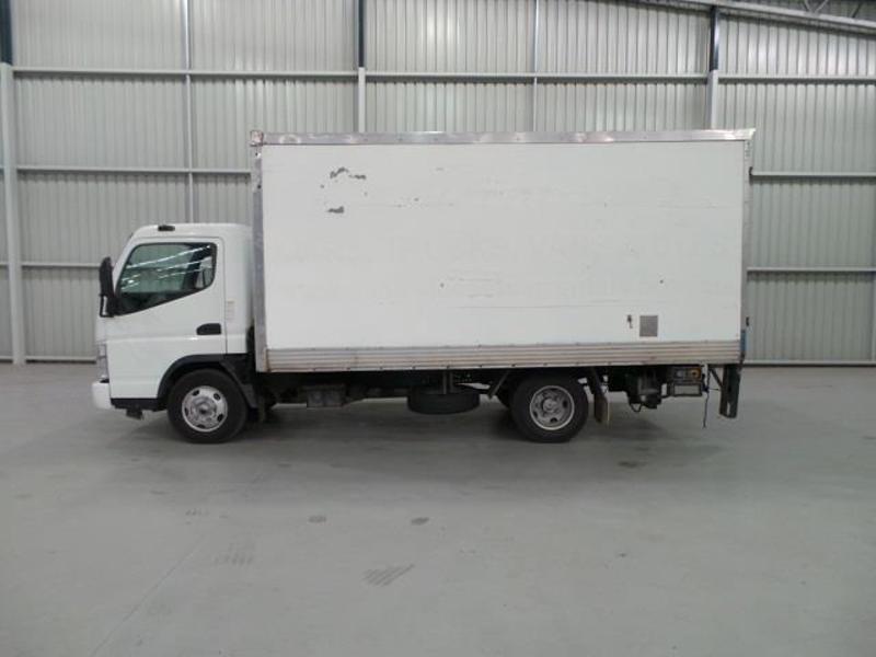 2006 FUSO CANTER PANTECH