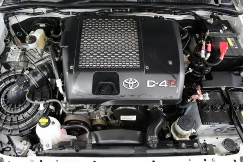 2013 TOYOTA HILUX SR (4x4) KUN26R MY12