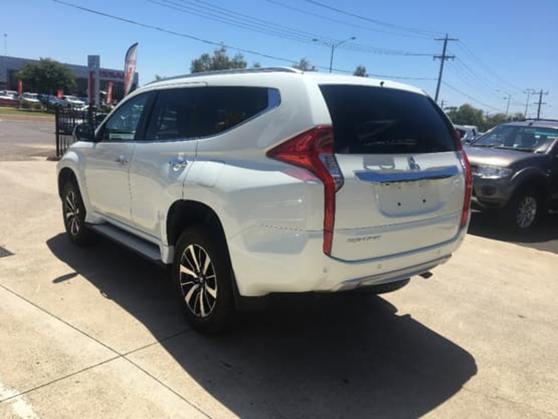 2016 MITSUBISHI PAJERO SPORT GLS QE