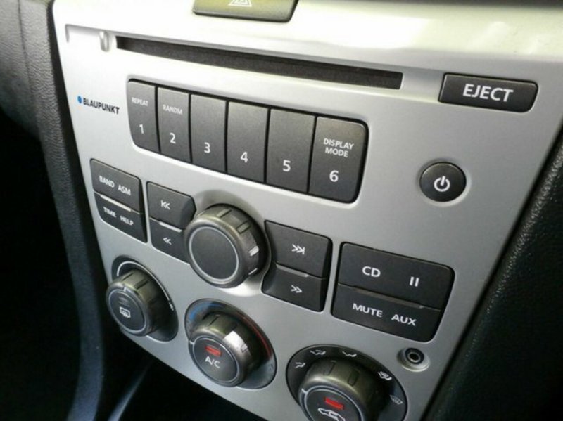2010 HOLDEN COMMODORE OMEGA VE MY10