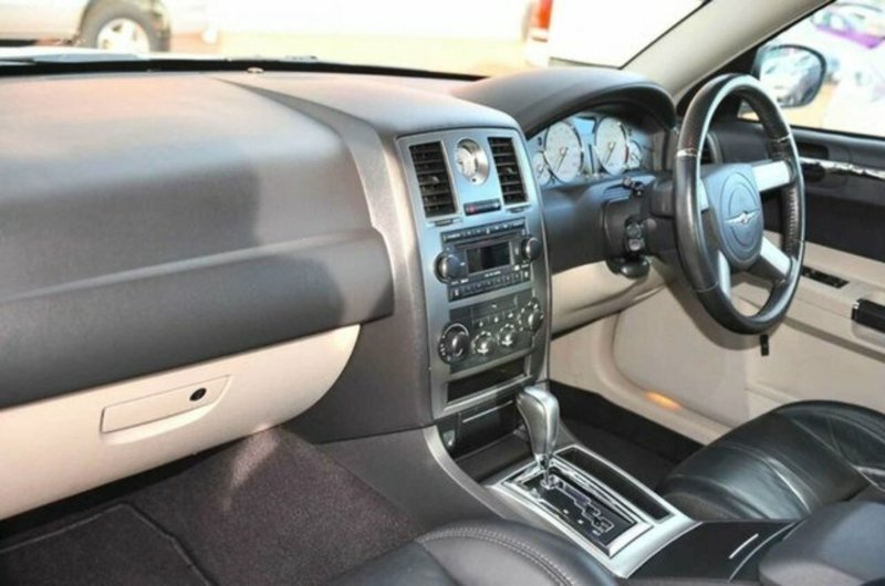 2006 CHRYSLER 300C SRT-8 MY2006