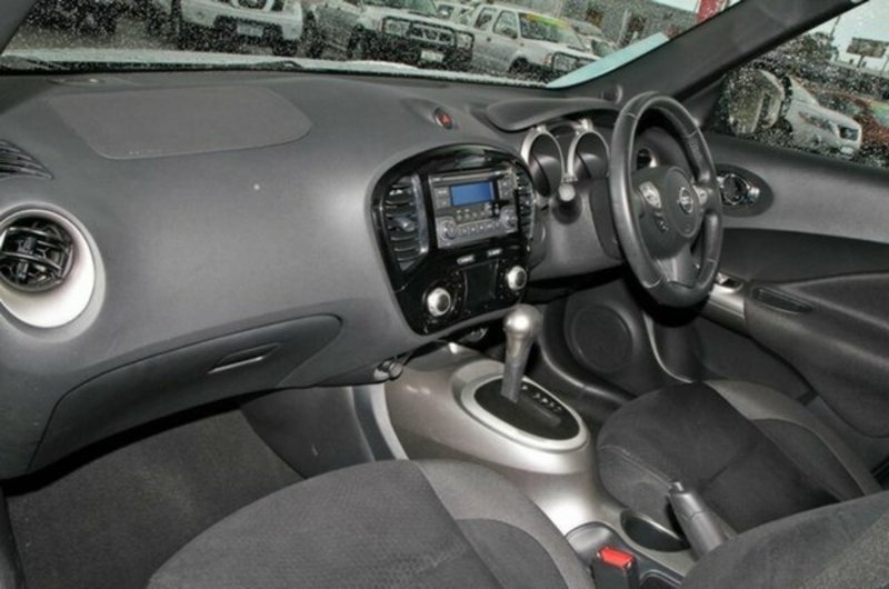 2014 NISSAN JUKE ST 2WD F15 MY14