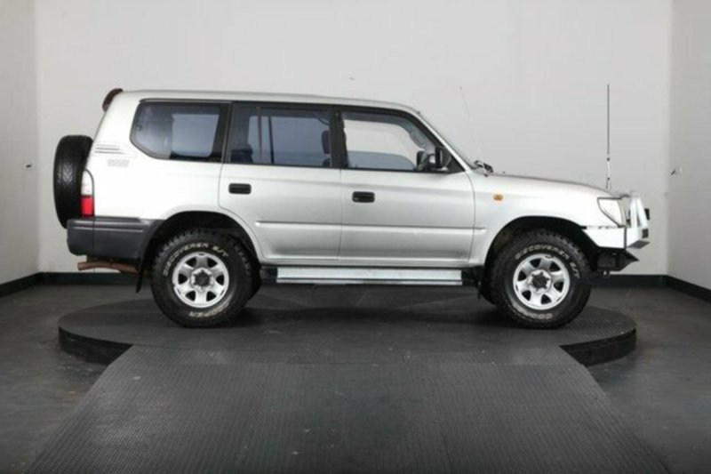2000 TOYOTA LANDCRUISER PRADO RV (4x4) KZJ95R