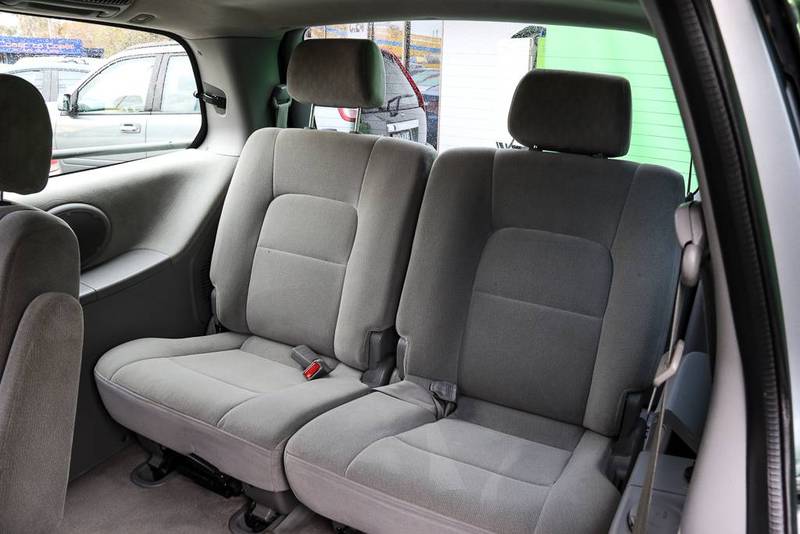 2005 KIA CARNIVAL LS KV11
