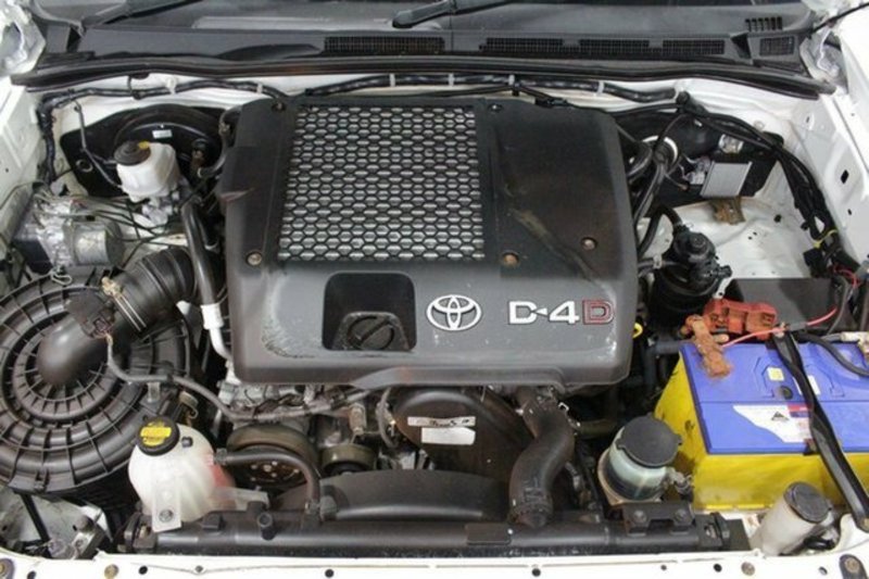 2013 TOYOTA HILUX SR (4x4) KUN26R MY12