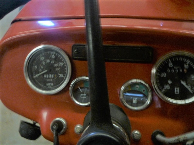 1970 MASSEY FERGUSON 240 2WD Tractor