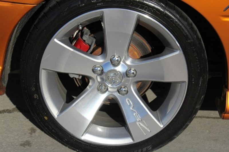 2005 HOLDEN MONARO CV8 Z VZ