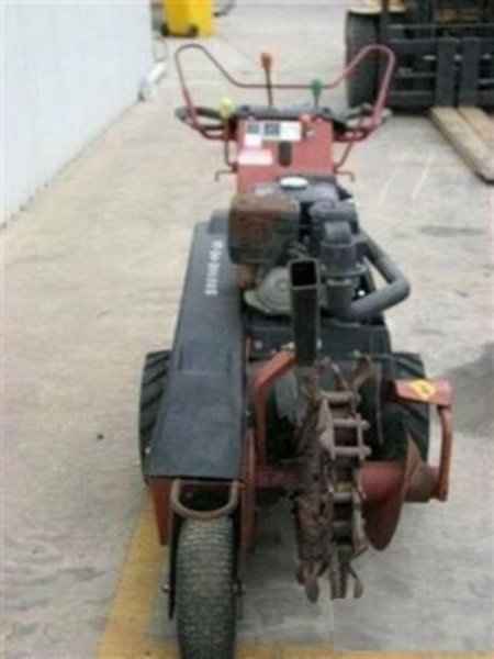 2004 Ditch Witch 9161 1230 Trenching