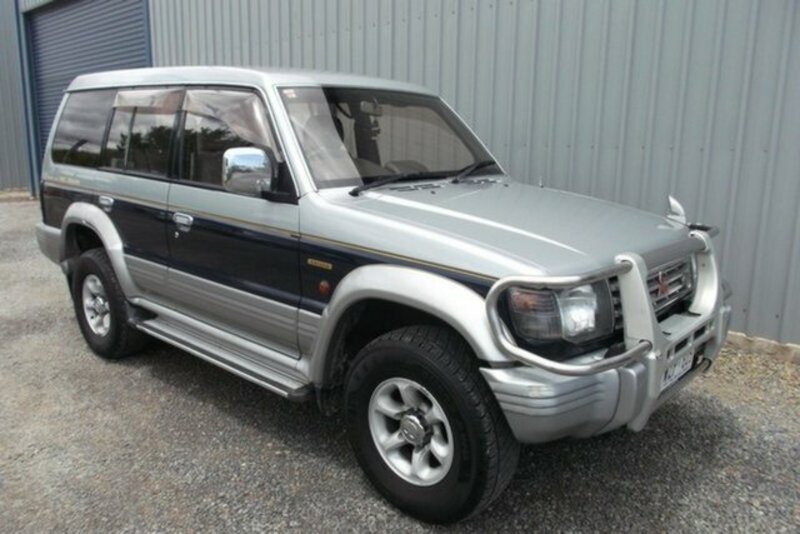 1995 MITSUBISHI PAJERO EXCEED GLS LWB (4x4) NJ
