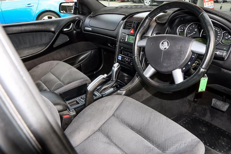 2004 HOLDEN CALAIS VY II