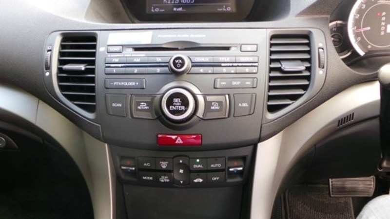 2010 HONDA ACCORD EURO LUXURY NAVI 8th Gen MY11