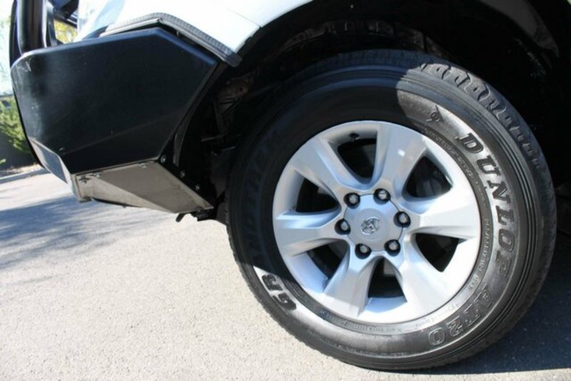 2011 TOYOTA LANDCRUISER PRADO SX (4x4) KDJ155R