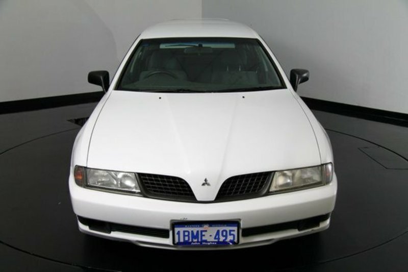 2001 MITSUBISHI MAGNA EXECUTIVE TJ