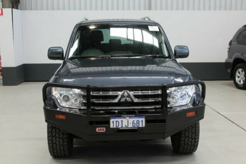 2010 MITSUBISHI PAJERO GLS LWB (4x4) NT MY10