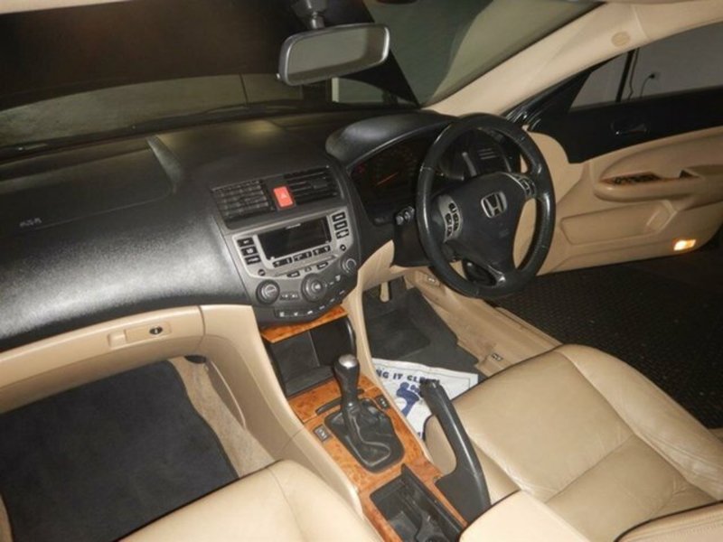 2003 HONDA ACCORD EURO LUXURY