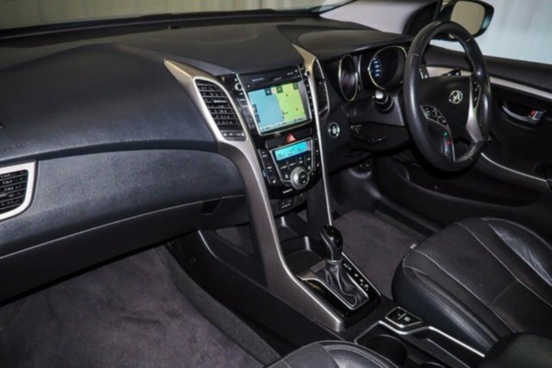 2013 HYUNDAI i30 PREMIUM 1.6 CRDi GD