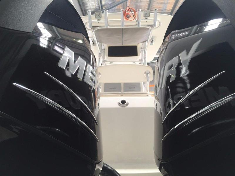 Boston Whaler 240 Outrage Nicest example in Australia
