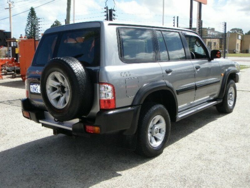 2002 NISSAN PATROL ST PLUS (4x4) GU III