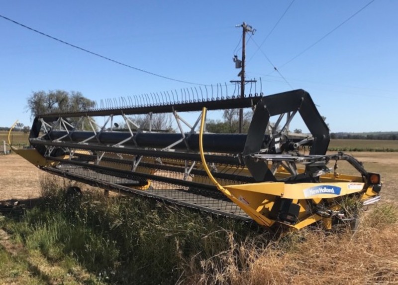 2009 NEW HOLLAND H8080 Windrowers