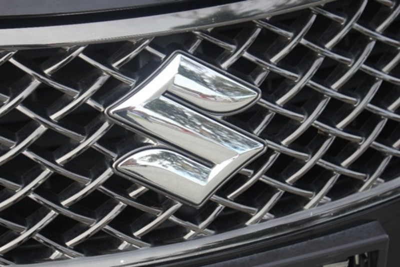 2010 SUZUKI KIZASHI XL FR