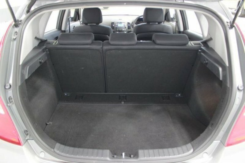 2011 HYUNDAI i30 SX 1.6 CRDi FD MY11