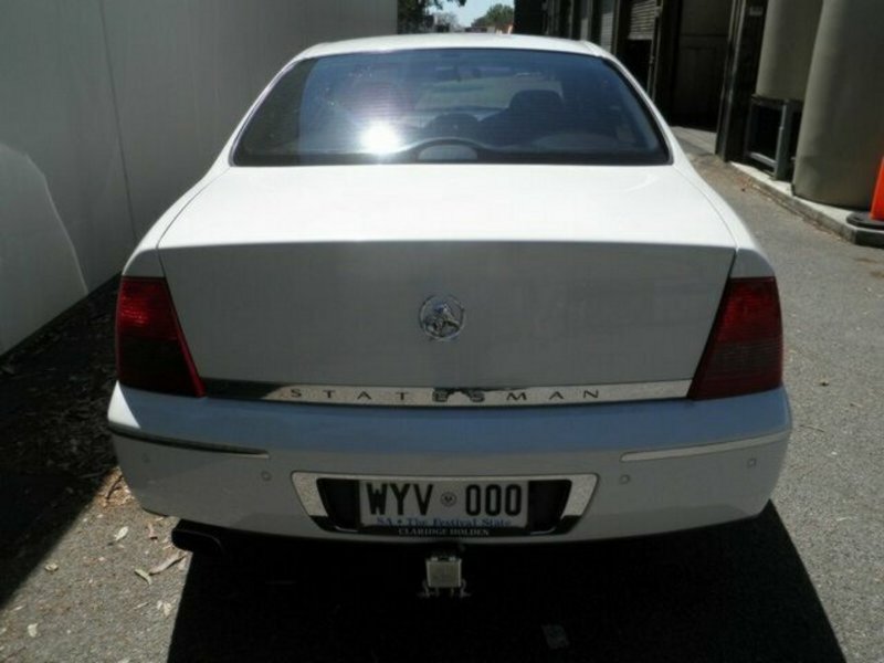 2003 HOLDEN STATESMAN V6 WK