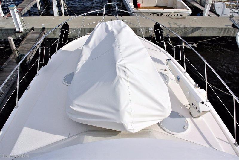 Riviera 42 Flybridge *** OUTSTANDING CONDITION ***$459,000***