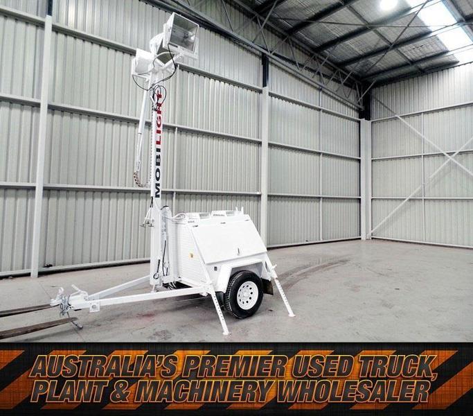 MOBILIGHT 4500 WATT LIGHT TOWER