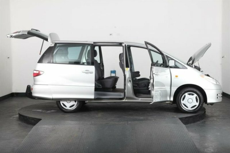 2003 TOYOTA TARAGO GLi ACR30R