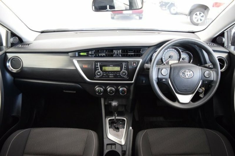 2013 TOYOTA COROLLA ASCENT ZRE182R