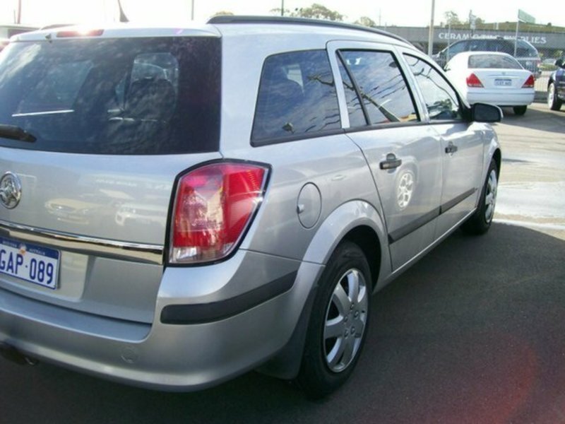 2005 HOLDEN ASTRA AH AUTO