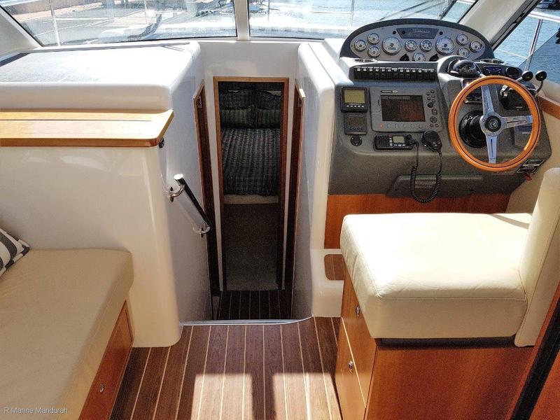 Riviera 3600 Sport Yacht ** UNDER OFFER IN 6 DAYS *** $265,500 ***