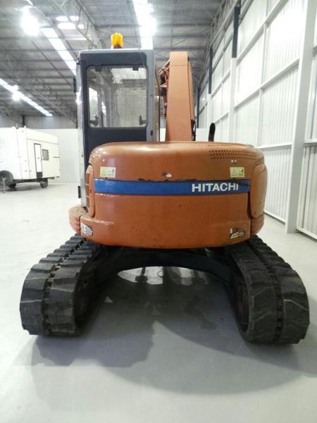 2001 HITACHI EX75UR