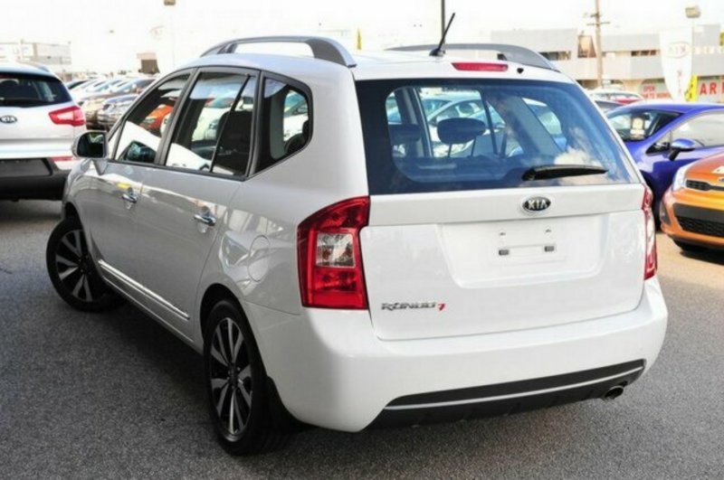 2012 KIA RONDO SLi UN MY11