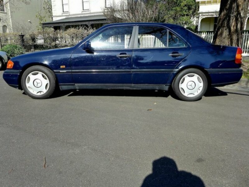 1995 MERCEDES-BENZ C180 ESPRIT