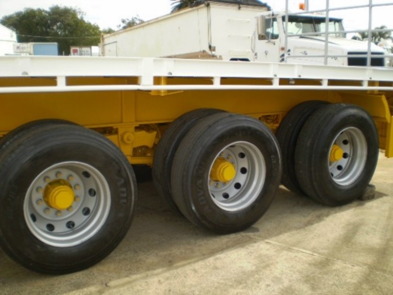 2012 Southern Cross Flat top RT LeadMid Trailer