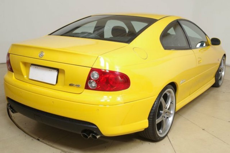 2004 HOLDEN MONARO CV8 VZ