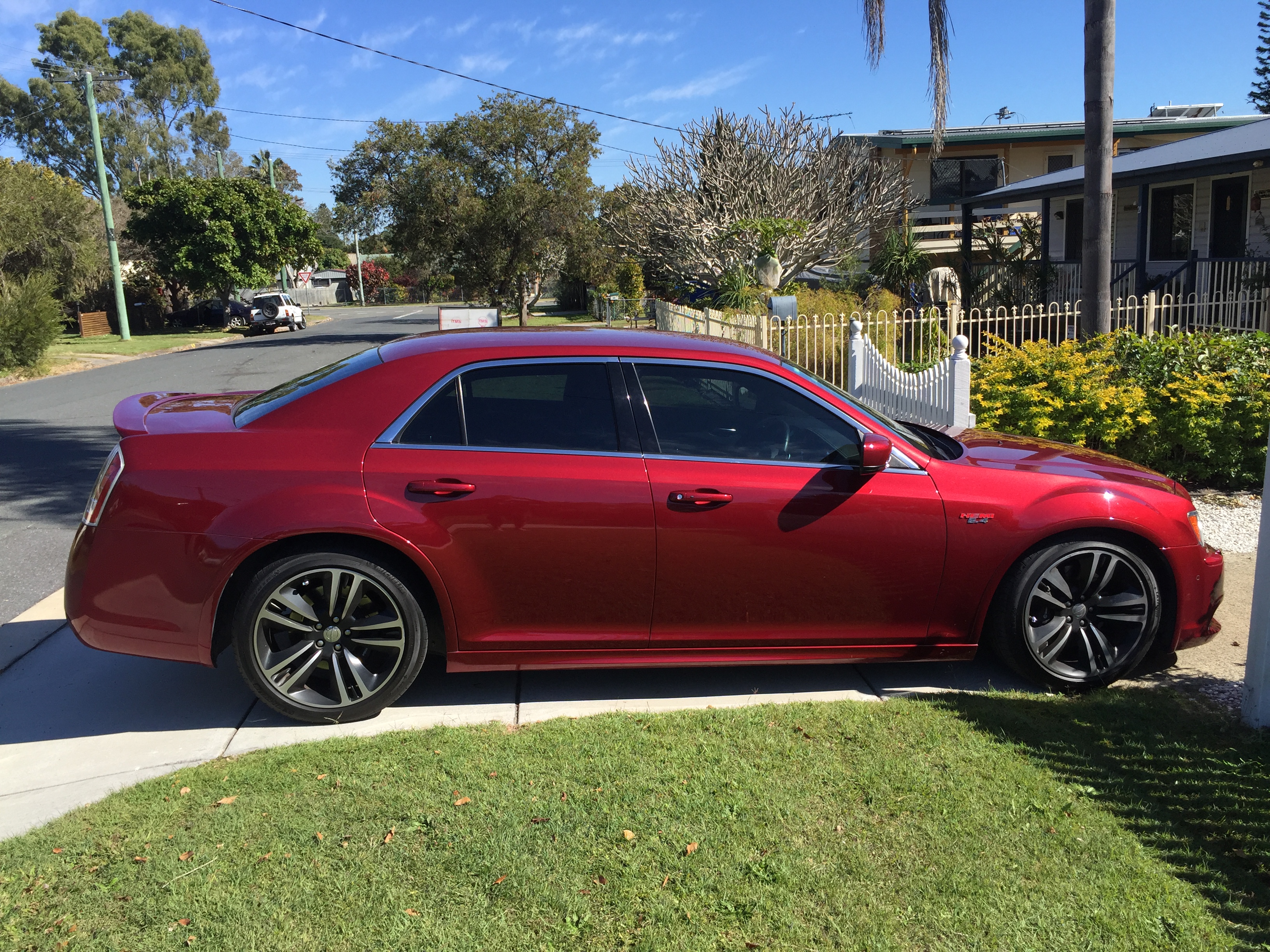 2013 CHRYSLER 300 MY12 5 SP AUTOMATIC 4D SEDAN MULTI POINT F/INJ
