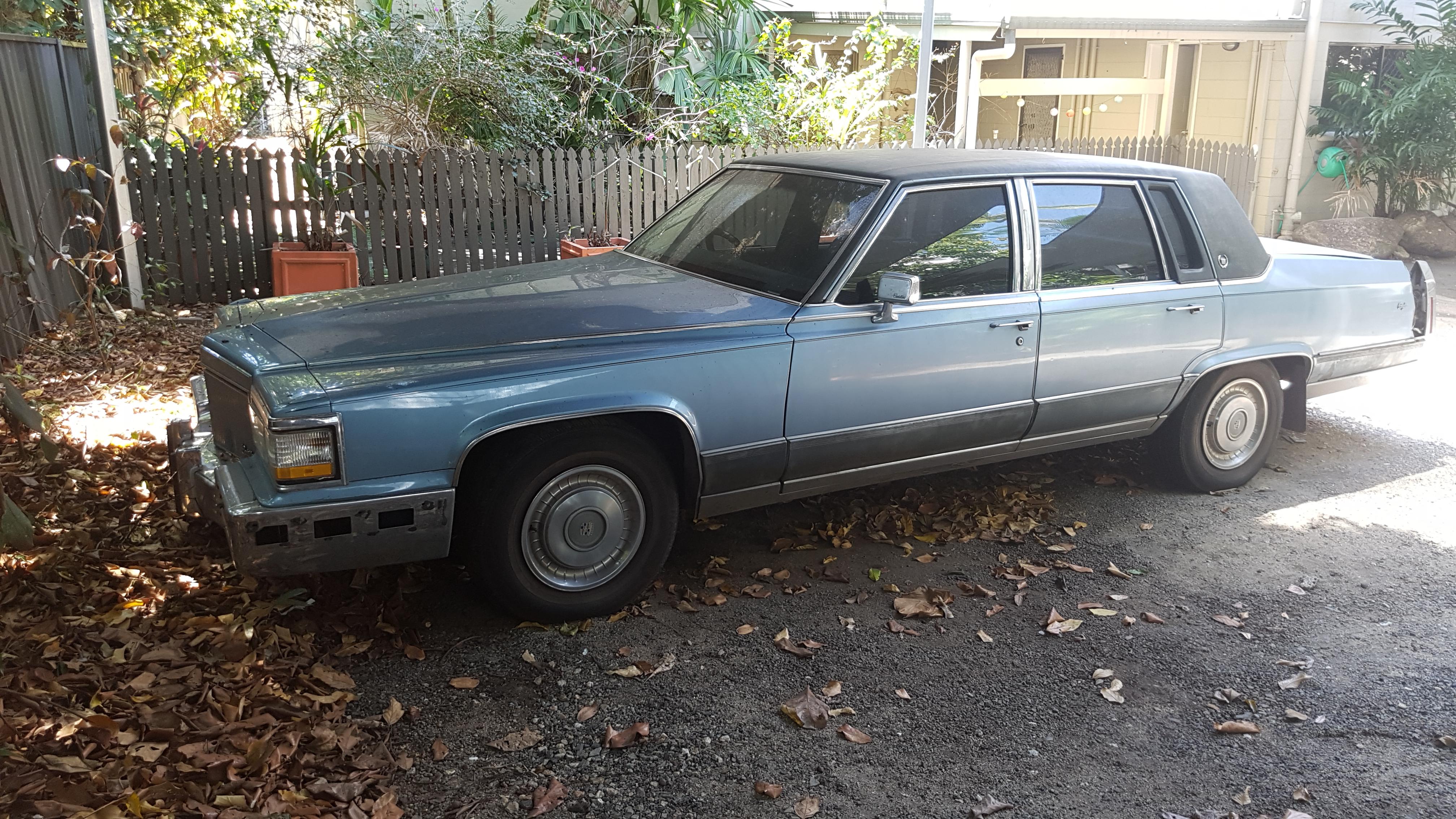 1991 CADILLAC BROUGHAM SEDAN 