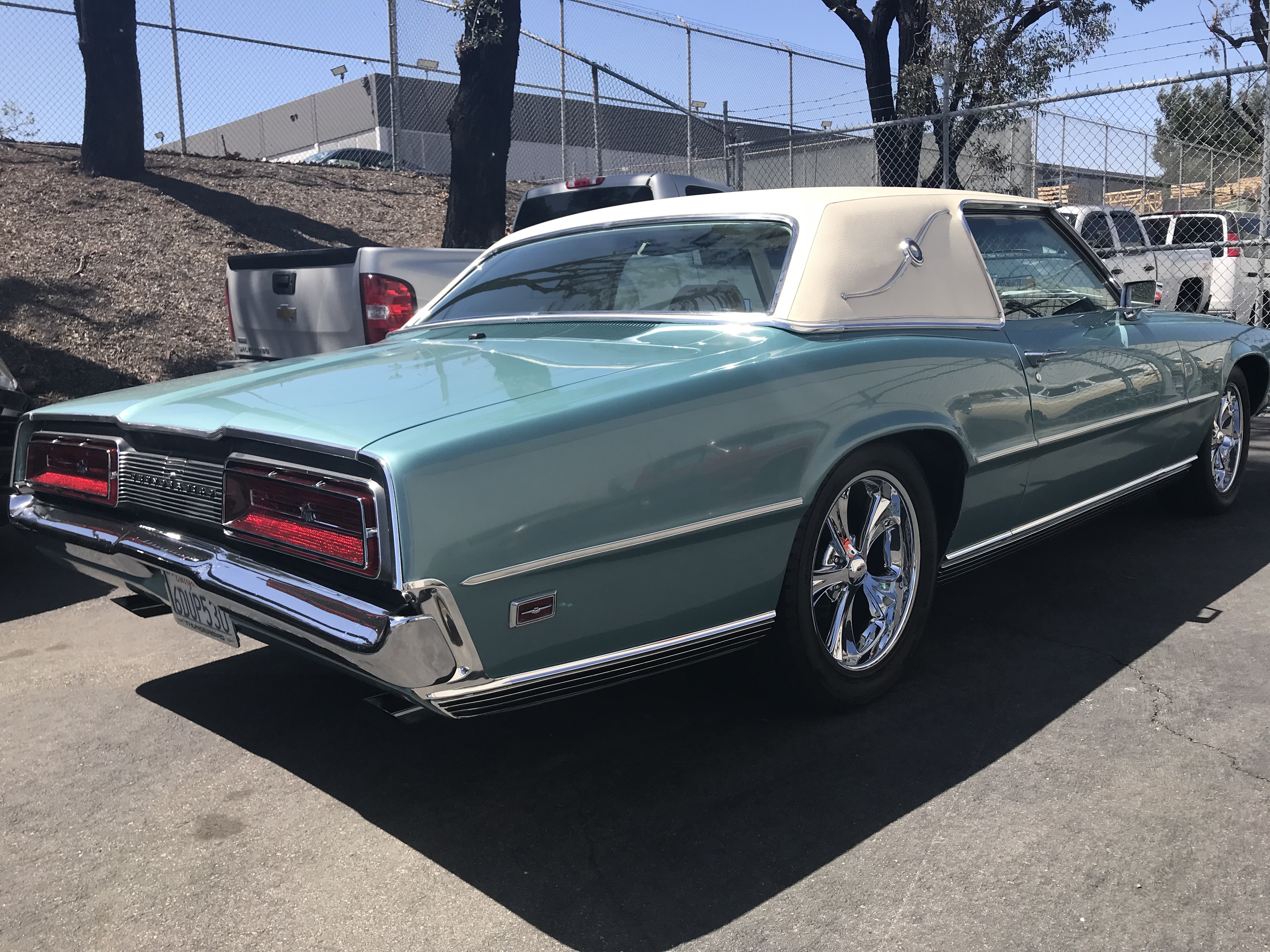 1969 FORD THUNDERBIRD COUPE