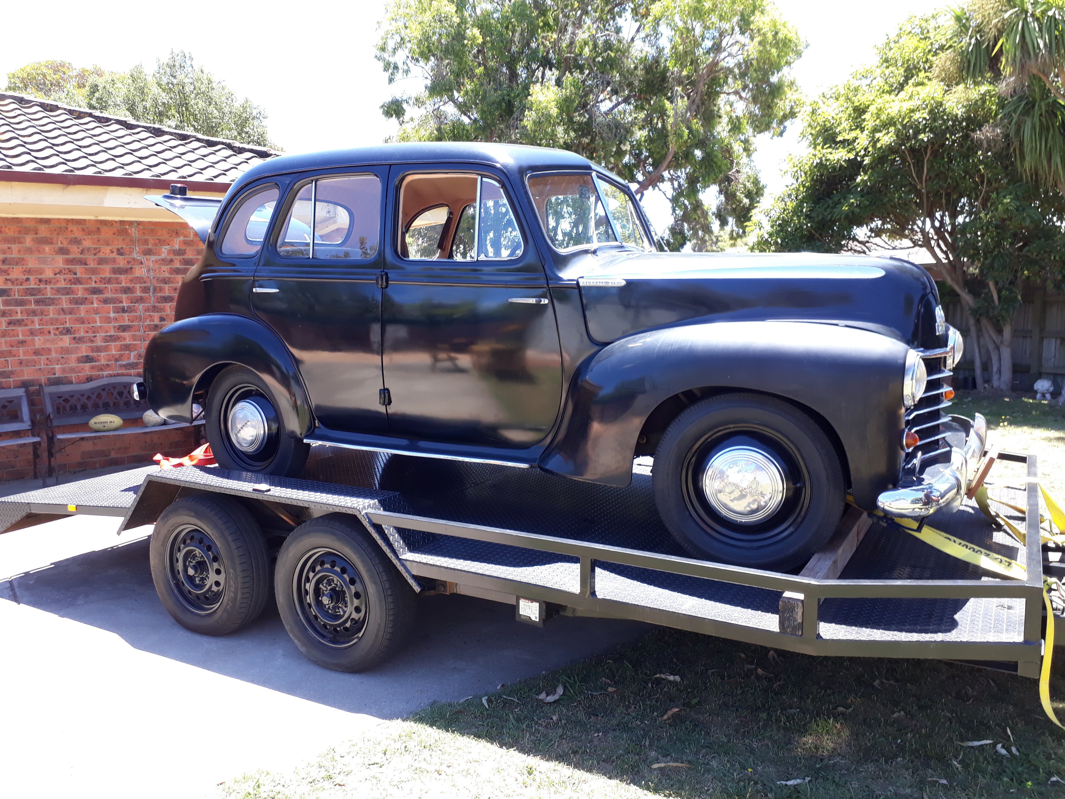 1949 VAUXHALL VELOX SEDAN